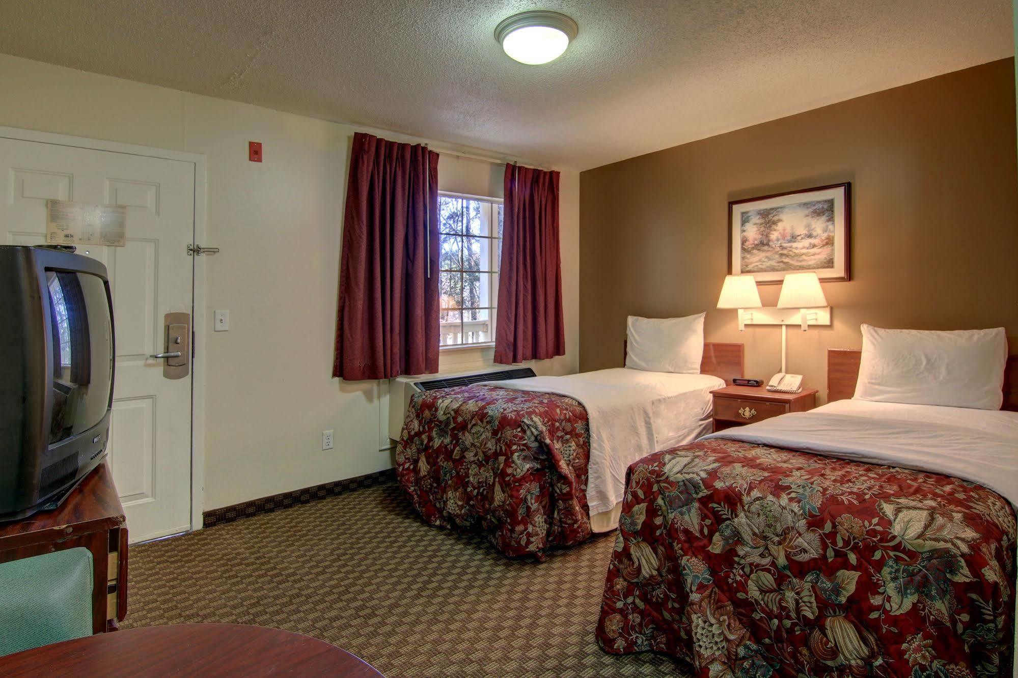 Intown Suites Extended Stay Atlanta Ga - Сувані Екстер'єр фото