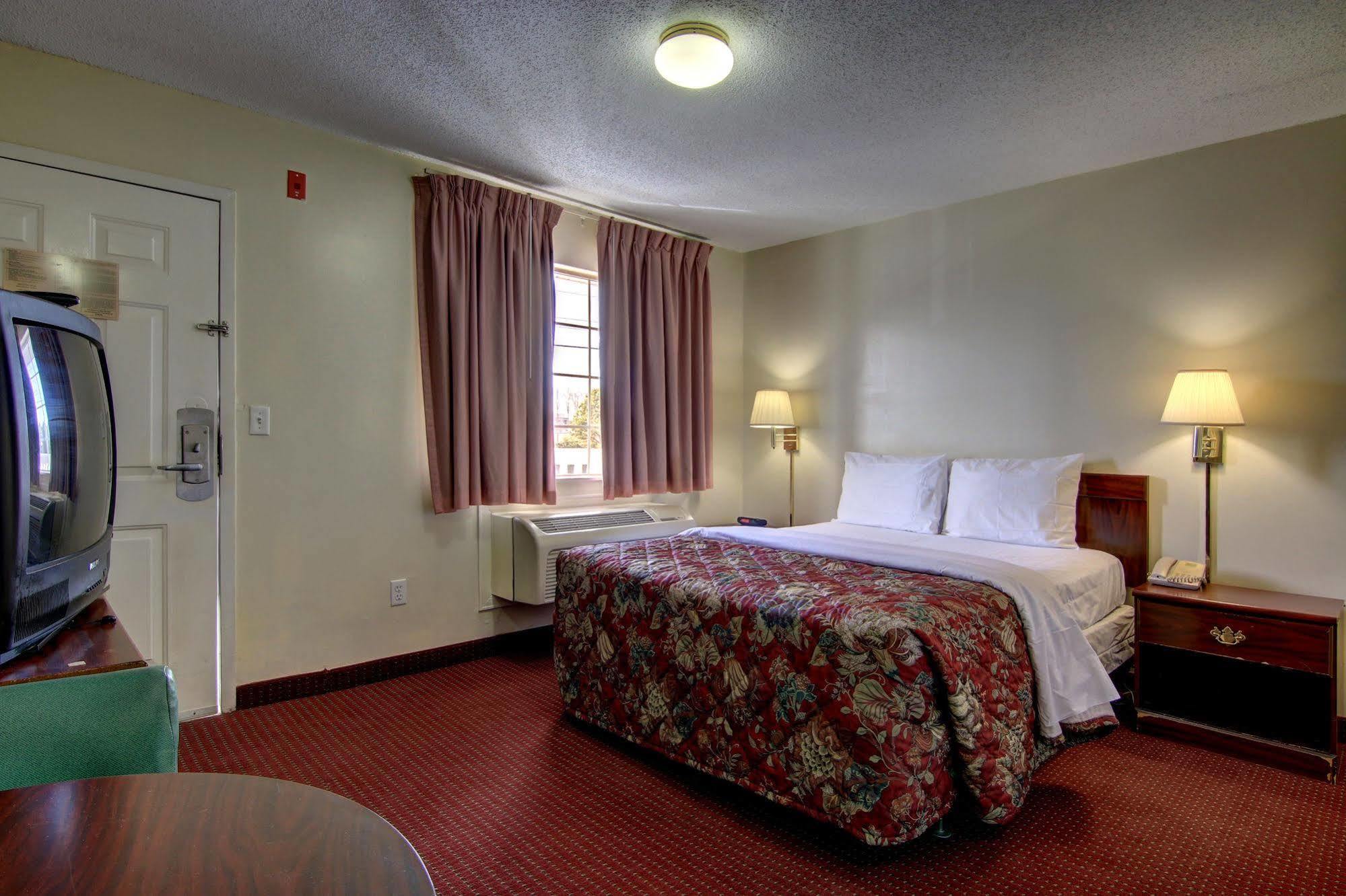 Intown Suites Extended Stay Atlanta Ga - Сувані Екстер'єр фото